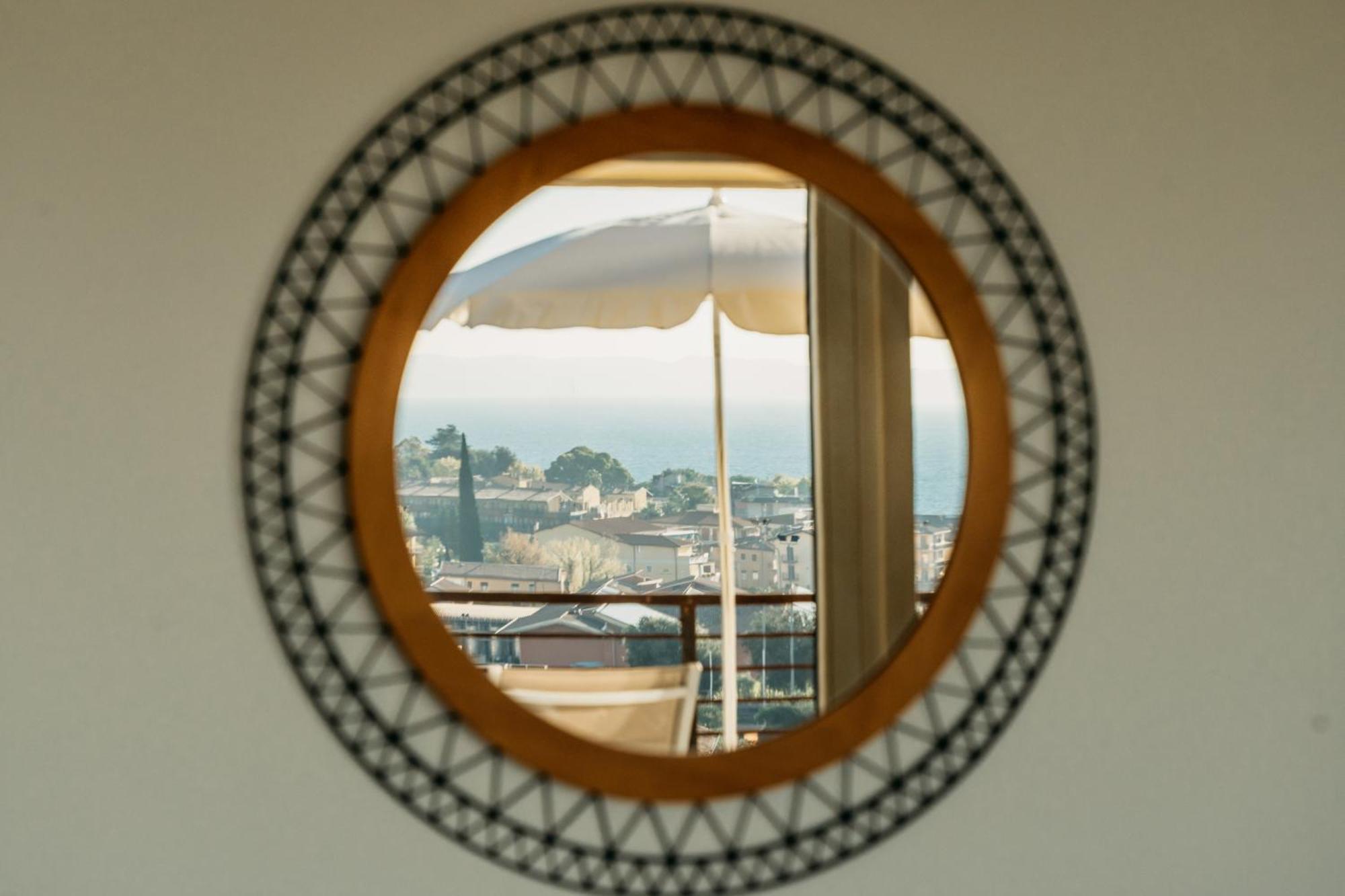 Apartments Monsurei, Lake View باردولينو المظهر الخارجي الصورة