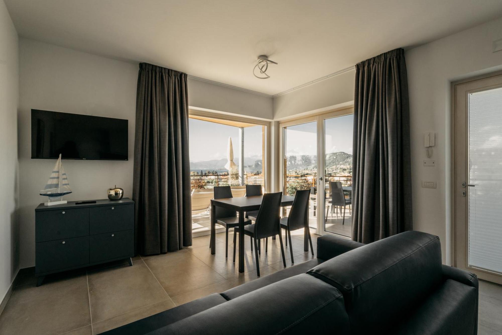 Apartments Monsurei, Lake View باردولينو المظهر الخارجي الصورة