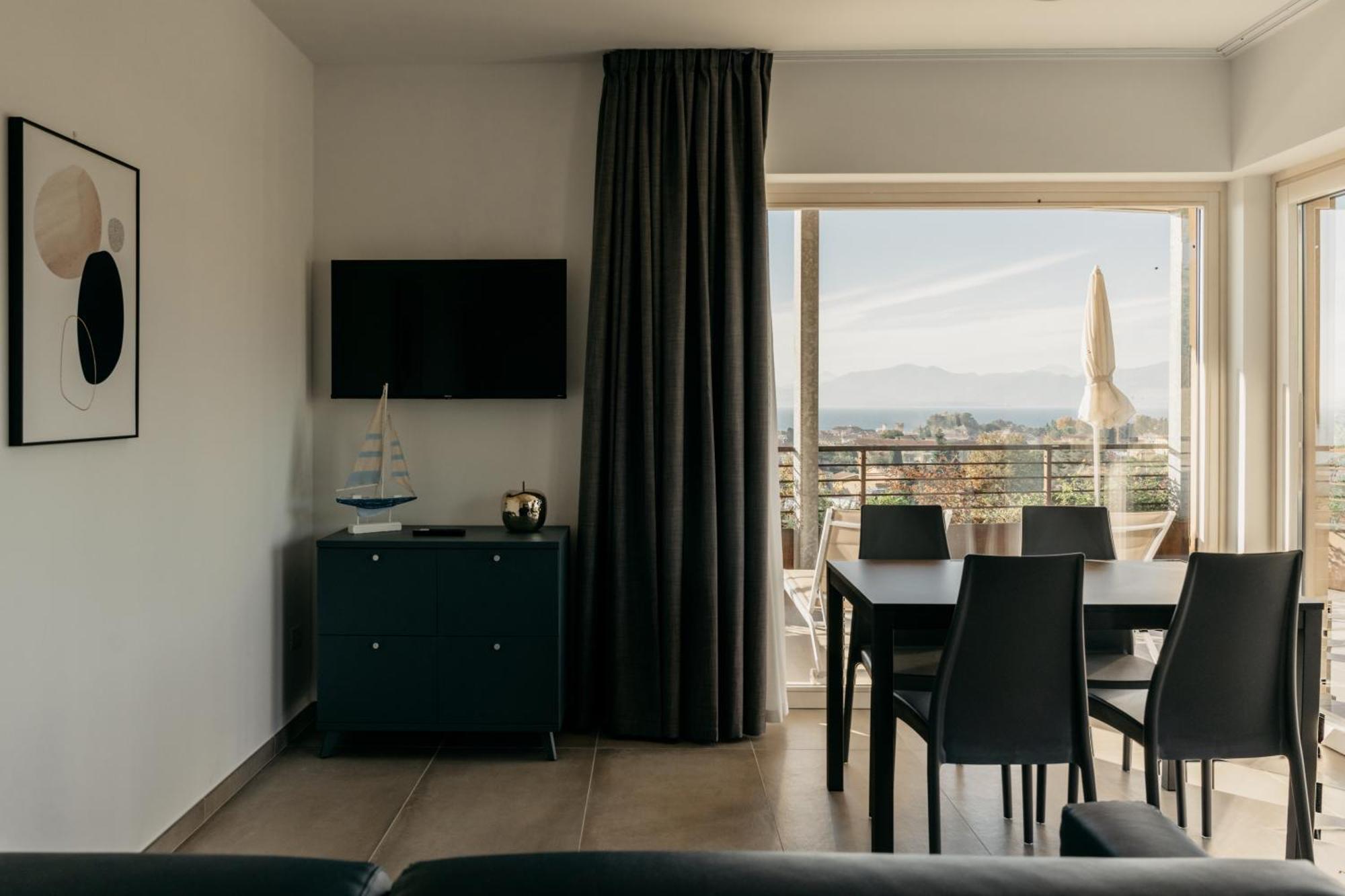 Apartments Monsurei, Lake View باردولينو المظهر الخارجي الصورة
