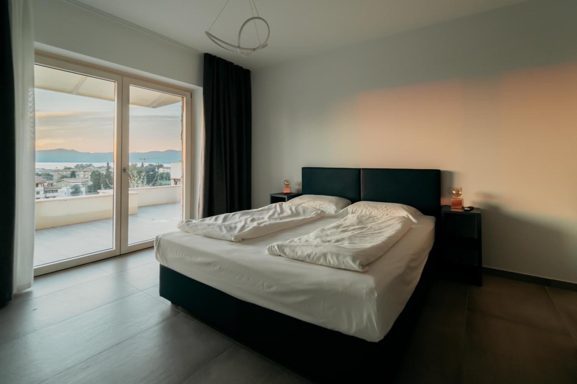 Apartments Monsurei, Lake View باردولينو المظهر الخارجي الصورة