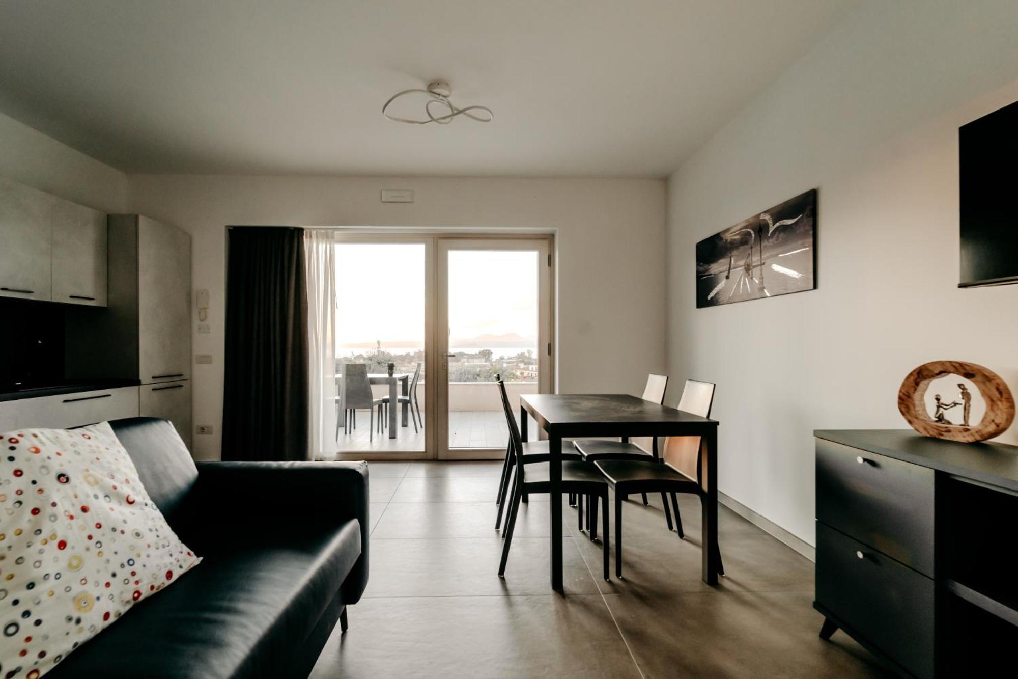 Apartments Monsurei, Lake View باردولينو المظهر الخارجي الصورة