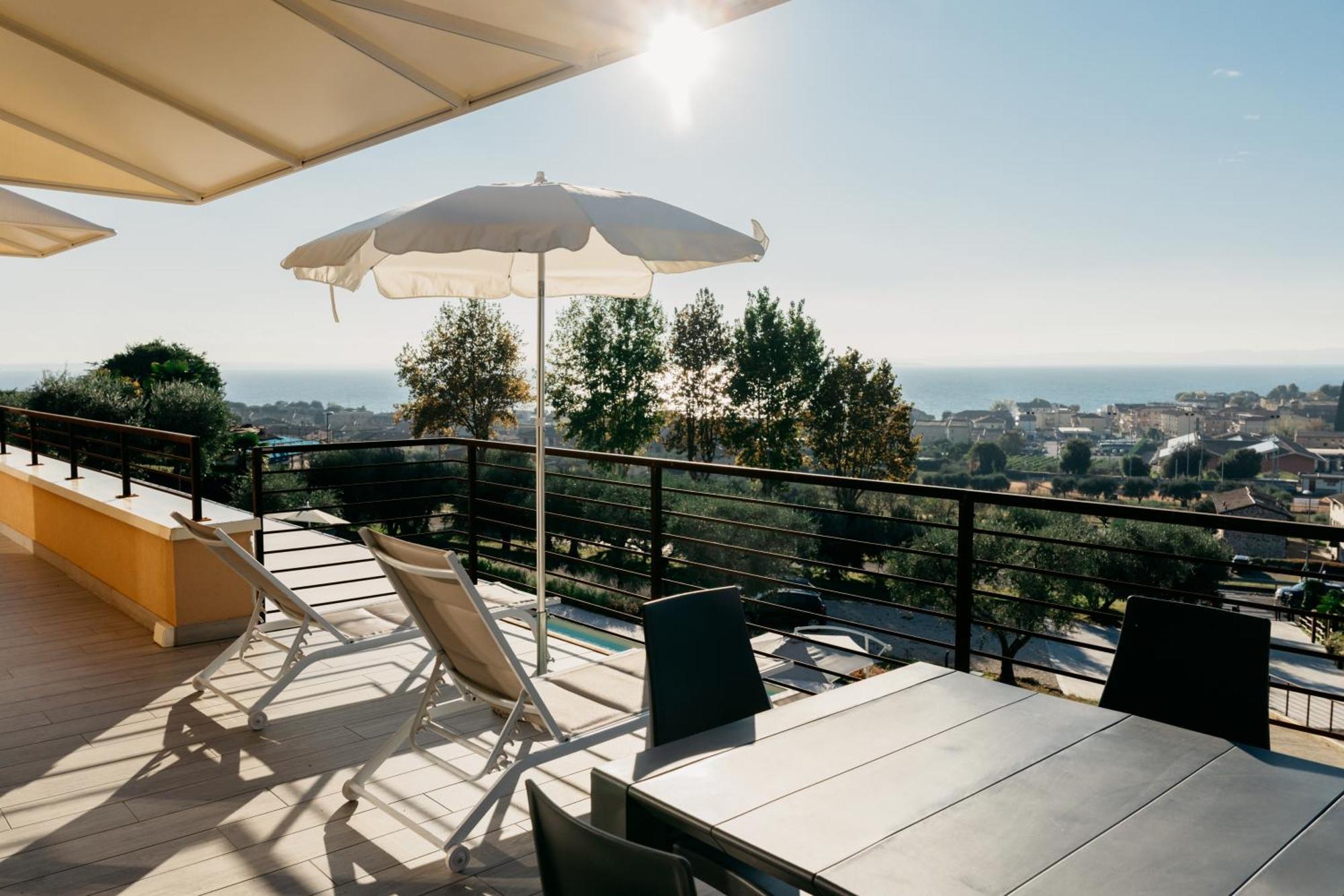 Apartments Monsurei, Lake View باردولينو المظهر الخارجي الصورة