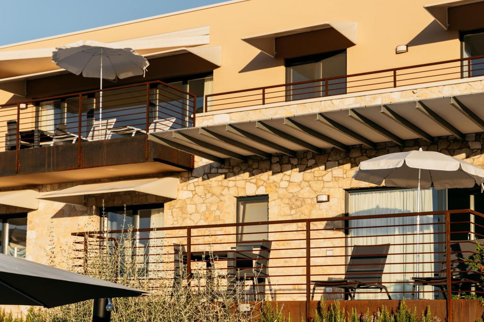 Apartments Monsurei, Lake View باردولينو المظهر الخارجي الصورة